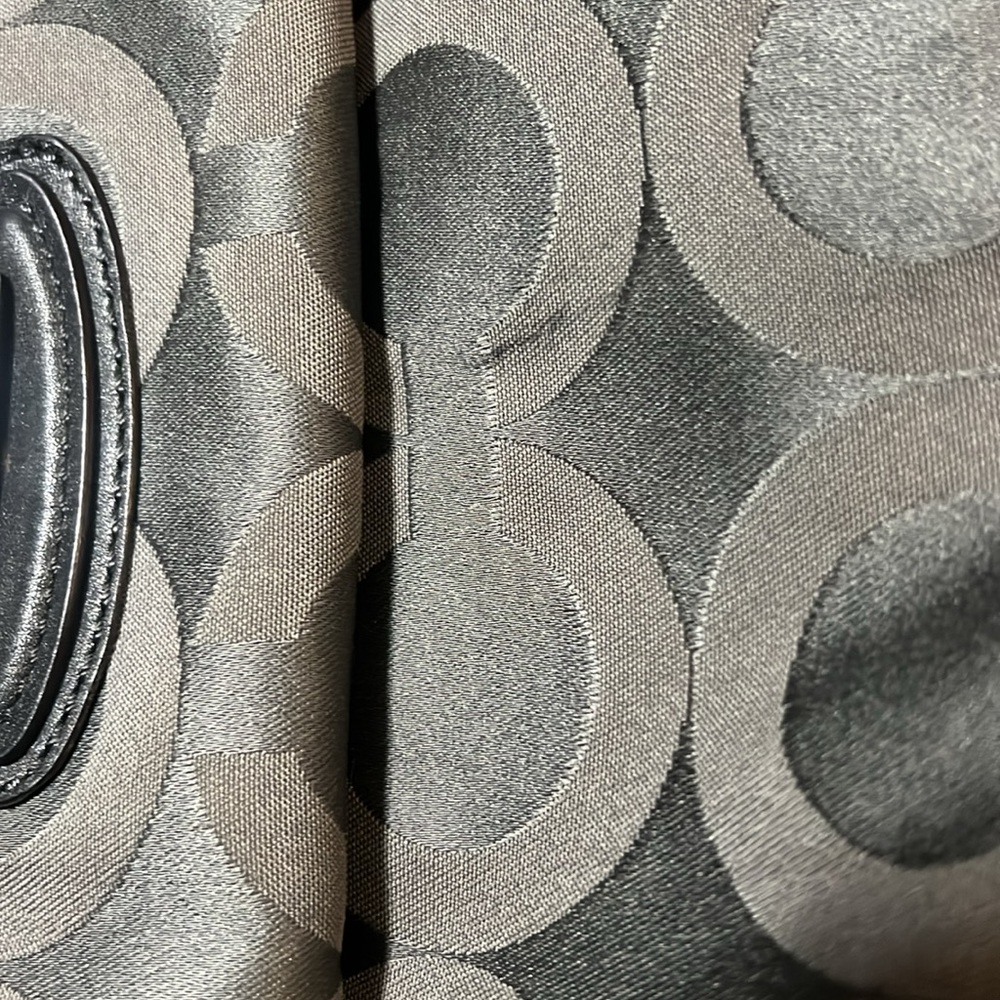 Coach purse - Picture 5 of 5